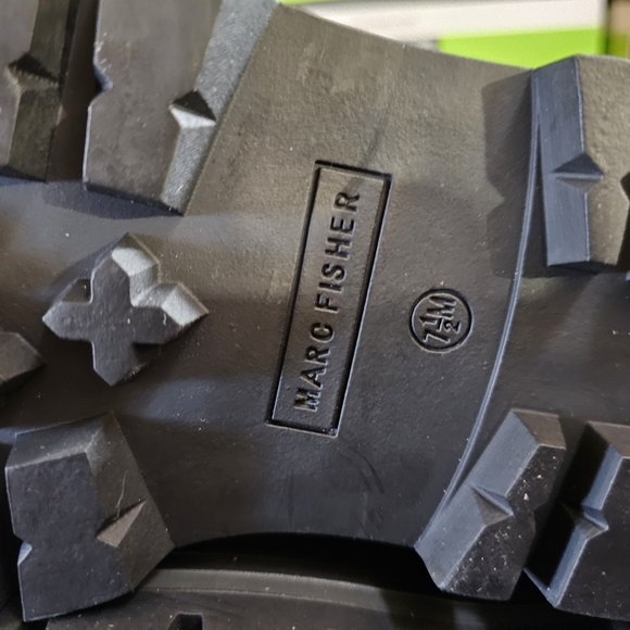 Marc Fisher Sashia Platform Combat Boots In Brown Suede Size 7.5 NWOB - Picture 8 of 8